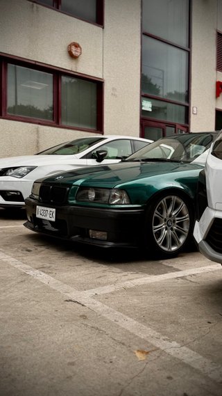 BMW 325i
