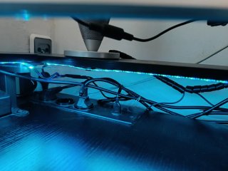 Escritorio juvenil polivalente con luces led