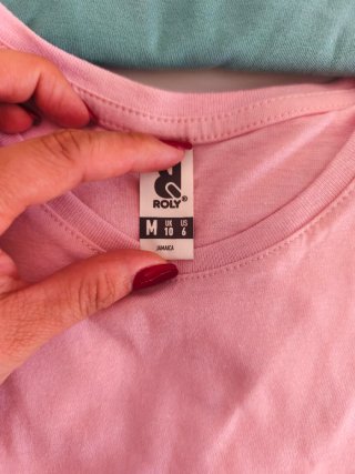 Camisetas ROLY varios colores y tallas.