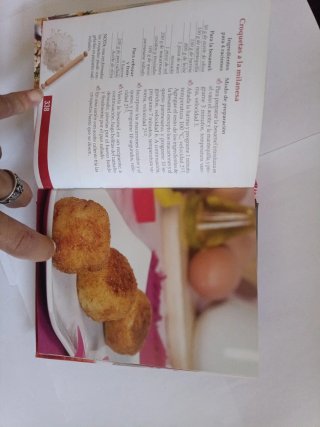 Cocinar con la Thermomix incluye recetas especi...