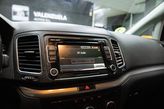 Volkswagen Sharan 2.0 TDI DSG Advance BMotion 2014