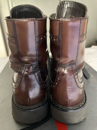 Botín Prada cordones marrón mujer