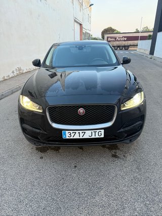 Jaguar F-Pace 2016