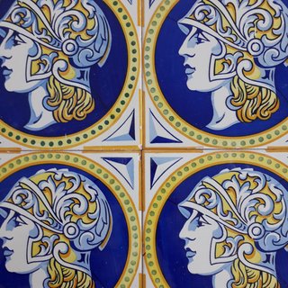 M13 AZULEJOS ANTIGUOS MODERNISTAS SOLDADO