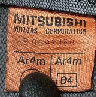 Cinturon del izq Mitsubishi Pajero 91-00