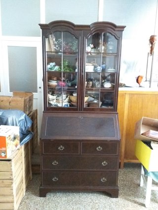 ESCRITORIO BUREAU VINTAGE CON CRISTALERA MADERA