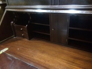 ESCRITORIO BUREAU VINTAGE CON CRISTALERA MADERA