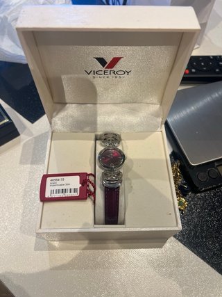 Reloj Viceroy Morado y Plateado Mujer