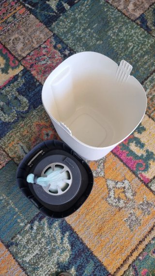 Contenedor de pañales Tommee Tippee Twist & Click