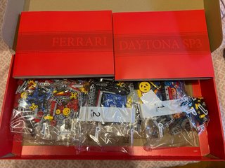 LEGO Technic Ferrari Daytona SP3 ORIGINAL