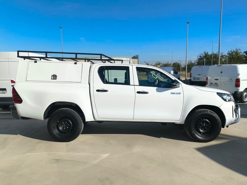 Toyota Hilux 2021, foto 9