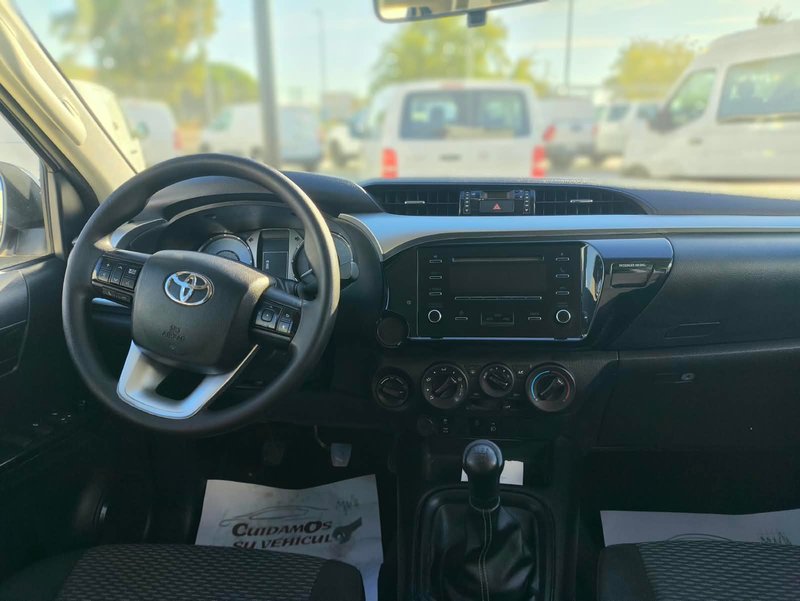 Toyota Hilux 2021, foto 12