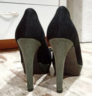 Zapatos piel peep toe. Ovyé.