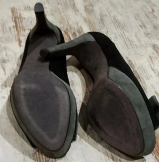 Zapatos piel peep toe. Ovyé.