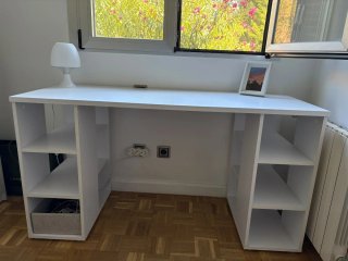 Mesa Escritorio Blanca con Estanterías