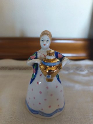 Figura Porcelana Dulevo URSS "Mujer con Samovar"