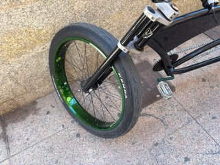 Bicicleta Urbana Estilo Cruiser Negra y Verde
