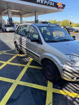 Ford Fusion 2004