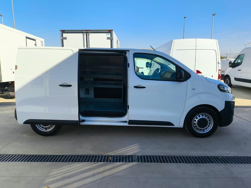 Citroën Jumpy 2022, foto 12