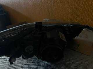 2 Faros Toyota Auris 2017