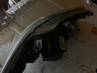 2 Faros Toyota Auris 2017