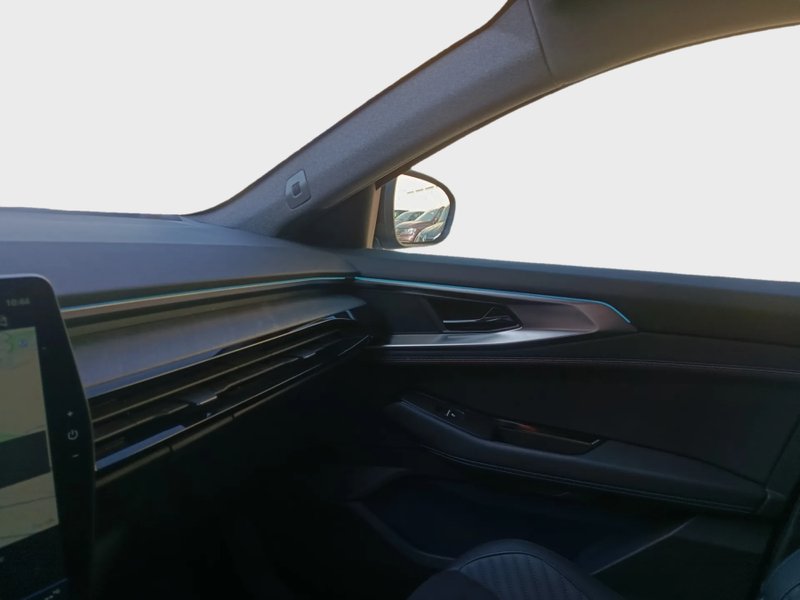 Renault Rafale 2025, foto 17