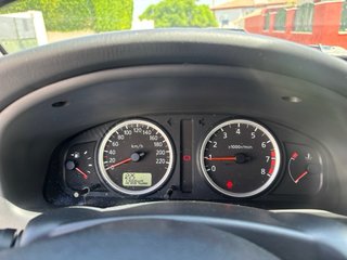 Nissan Almera 2003