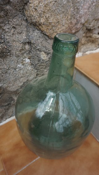 2 Damajuanas de cristal y mimbre ver fotos leer