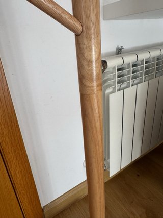 Perchero de madera natural