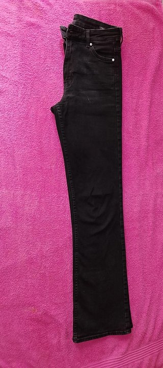 Pantalón campana Bershka talla 34