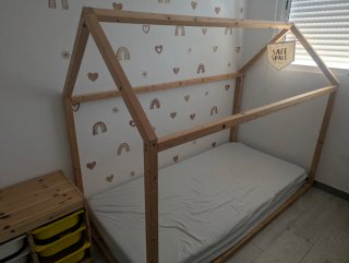 Cama infantil montessori casa madera + Colchón