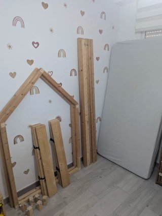 Cama infantil montessori casa madera + Colchón