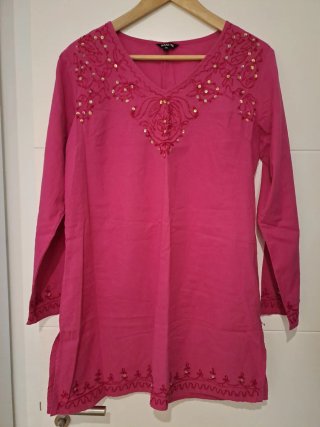 Blusa larga/vestido Talla Única.
