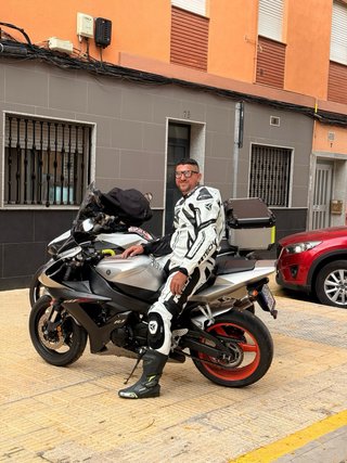Yamaha R1 Plata/Negra en sedavid valencia
