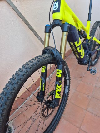 Bicicleta Eléctrica Husqvarna HC5.