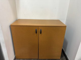 2 Muebles Bajos de Oficina