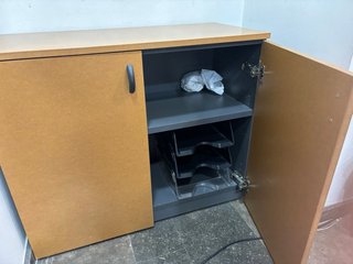 2 Muebles Bajos de Oficina