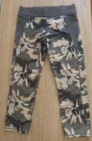 Pantalón deportivo Roxy estampado