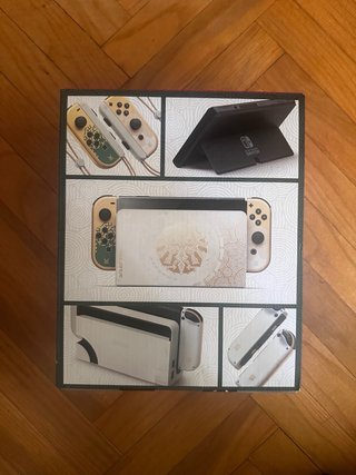 Nintendo Switch OLED Zelda Tears of the Kingdom