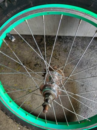 Rueda Trasera de Bicicleta 18