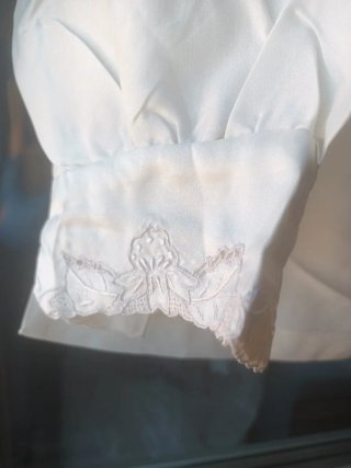 Camisa de Seda Beige Peacock