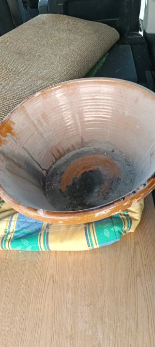 Lebrillo antiguo de cerámica
