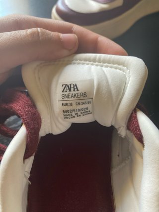 Bambas Zara Granates y Blancas Talla 38