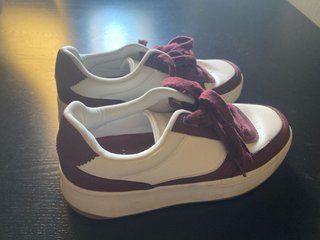 Bambas Zara Granates y Blancas Talla 38