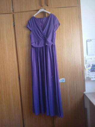 Vestido fiesta largo morado sin estrenar