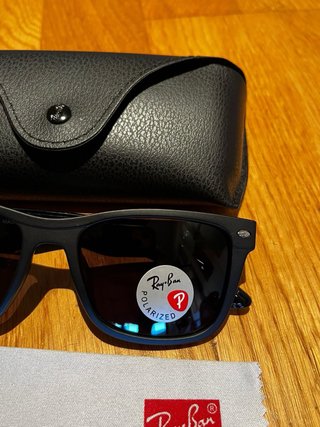 Gafas de sol Ray-Ban Polarizadas Negras