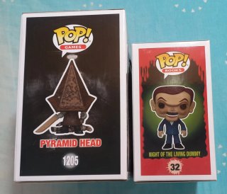 2 Funko Pop Terror: Pyramid Head y Dummy