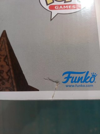 2 Funko Pop Terror: Pyramid Head y Dummy