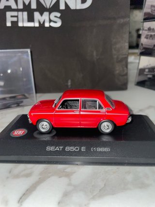 SEAT 850 E 4 Puertas 1/43