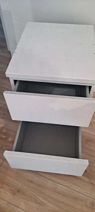 Mesita de Noche Blanca con 2 Cajones